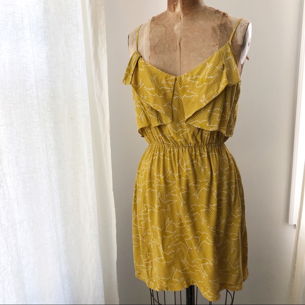 🦌 3/$20 Mustard Gold Bird Print Sun Dress